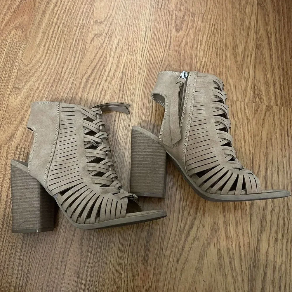 DOLCE VITA tan brown boho peep toe chunk heel size US 6 - Picture 2 of 7